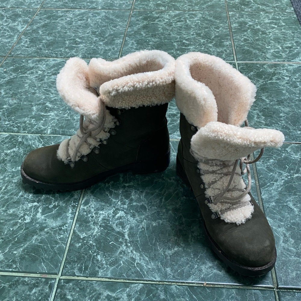 UGG Fraser Boot